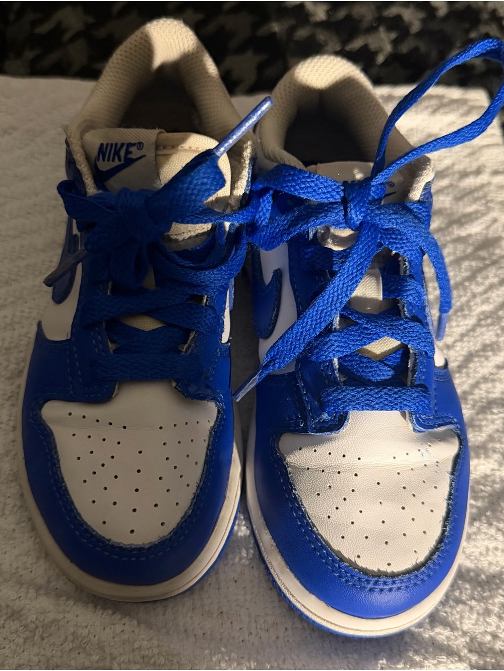 Nike Kids White and Blue Low-Top Sneakers Girls 12c